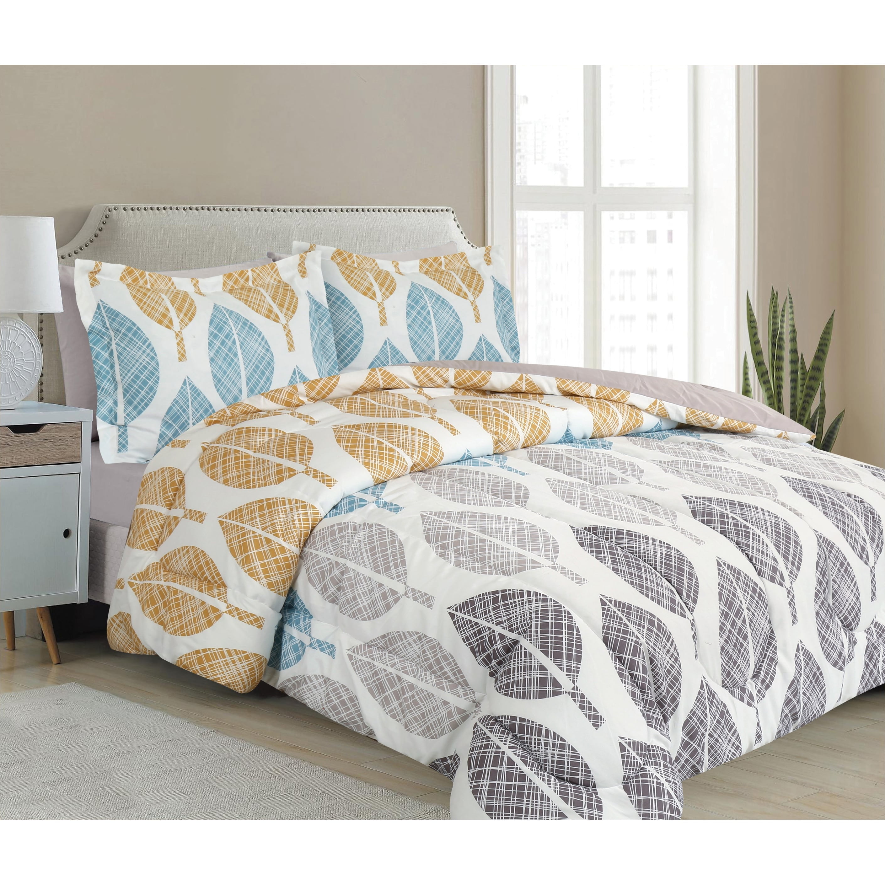 Queen White Microfiber Down Alternative Bed in a Bag Set