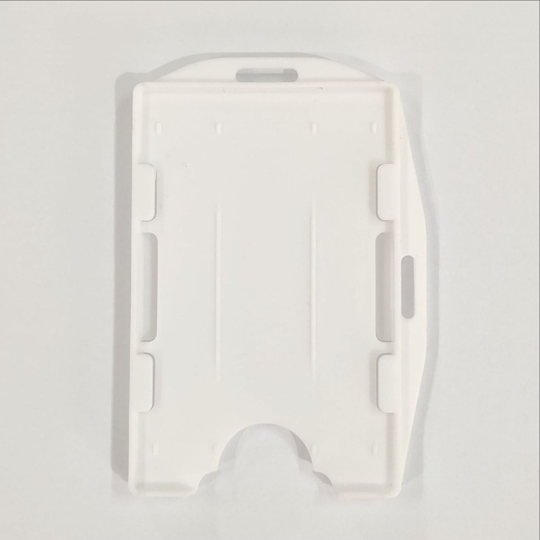 Horizontal and vertical dualuse ID card holder Versatile Design