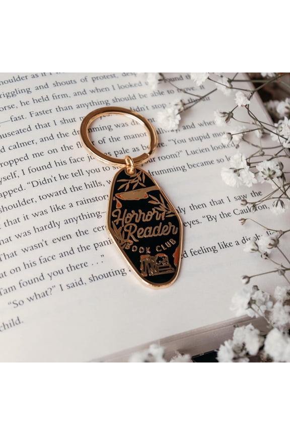 Horror Reader Metal Keychain for Horror Novel Readers and Book Lovers (1 keychain)