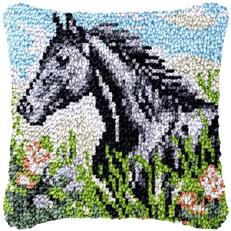Horse in Flowers Latch Hook Pillow Cover Kits for DIY Handmade Throw Pillow Cross Stitch Latch Hook Pillowcase Rug Kits with Preprinted Color Pattern Canvas Crochet Yarn Kits 17''X 17''(fv139)