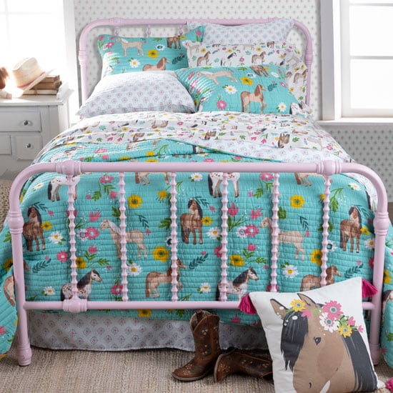 Horse Girls Daisy Pony Quilt