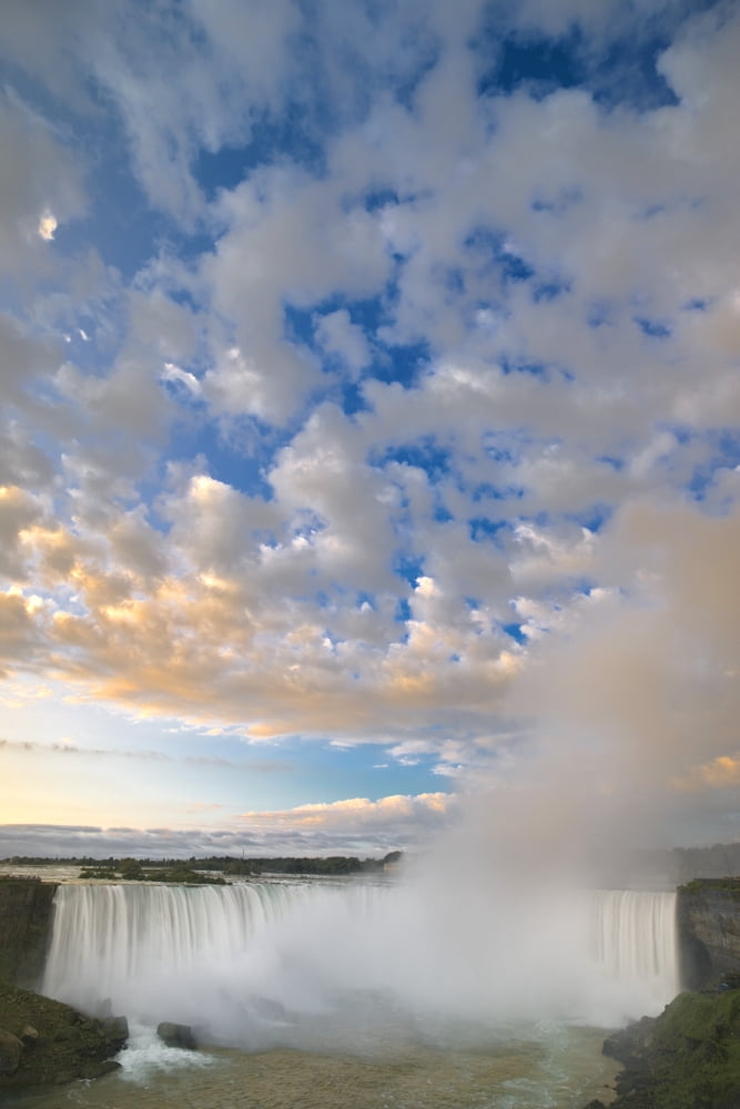 Horseshoe Falls At Sunrise Niagara Falls Ontario Canada Canvas Art - Darwin Wiggett Design Pics (11 x 17)