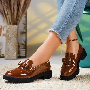 Hoshose Spring and Summer Casual Women Flat Shoes Pointy Toe Patent Leather Shiny Slip on Walking Shoes Comfortable Loafers