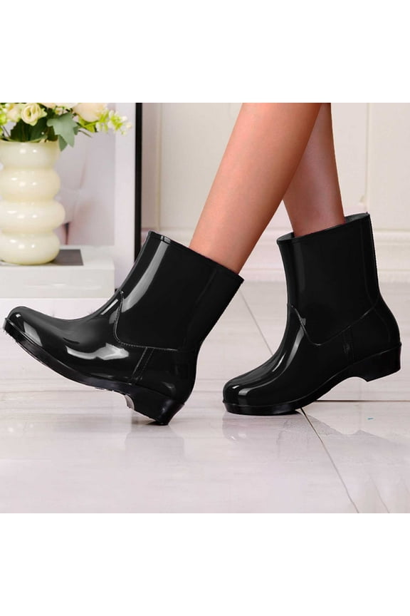 Women Short Rain Boots Waterproof Boots for Women Outdoor Garden Shoes Non Slip Work Shoes Comfortable