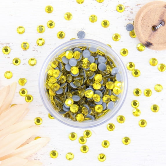 Hot Fix Rhinestones by Threadart SS16 (4mm) - Lemon - 5 Gross (720 stones/pkg) Hotfix - 5 Sizes and 32 Colors Available