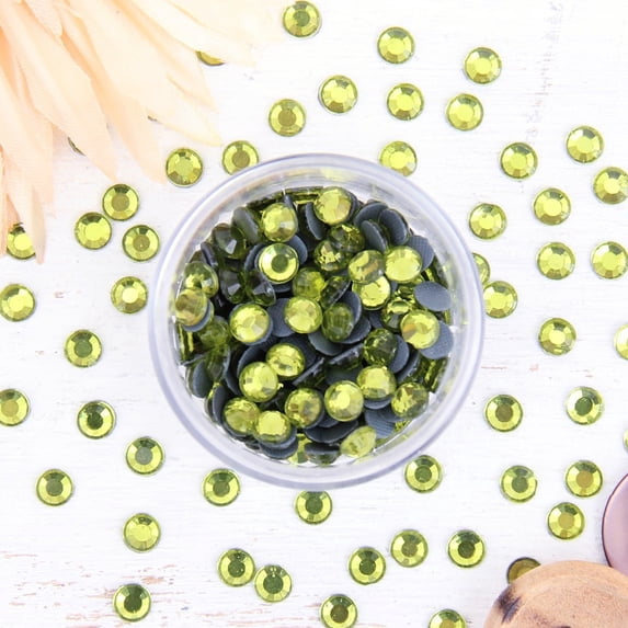 Hot Fix Rhinestones by Threadart SS30 (6.5mm) - Peridot - 1 Gross (144 stones/pkg) Hotfix - 5 Sizes and 32 Colors Available