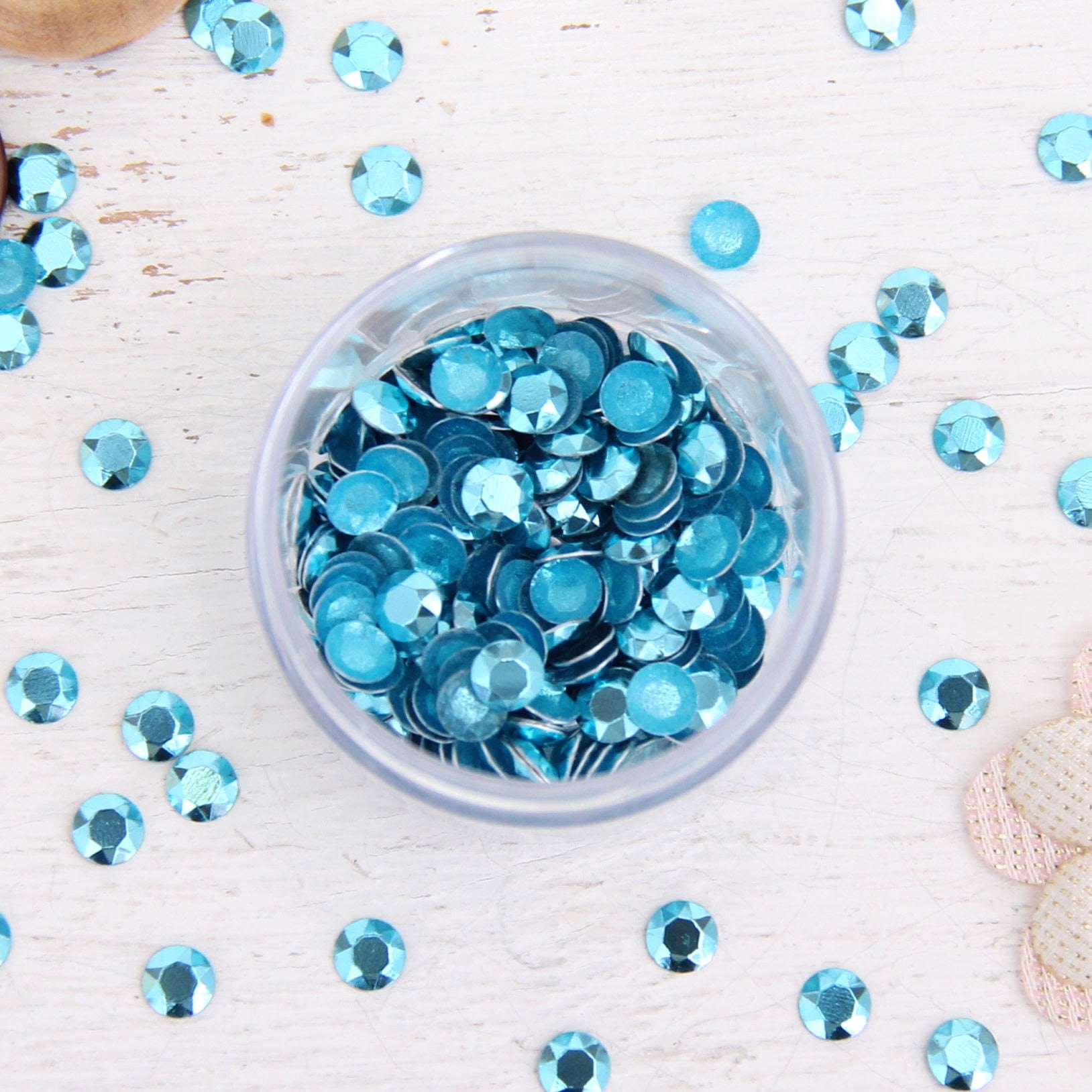 Hot Fix Rhinestuds 6mm Lt. Sapphire - 28SS - 1 gross Package - 144 ...