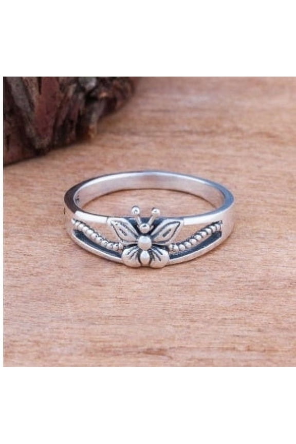 Womens Butterfly Ring with Sparkling Zircon Inlay Fashion Jewelry for Women and Men Alloy Fresh European American Ring