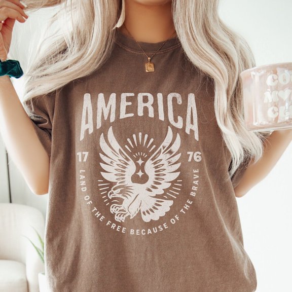 Hot Trending T-Shirt With 4Th Of July Shirt For Men And Women, Fourth Of July Unisex Eagle Shirt, Usa Patriotic Shirt, America Land Of The Free Design Preview Only