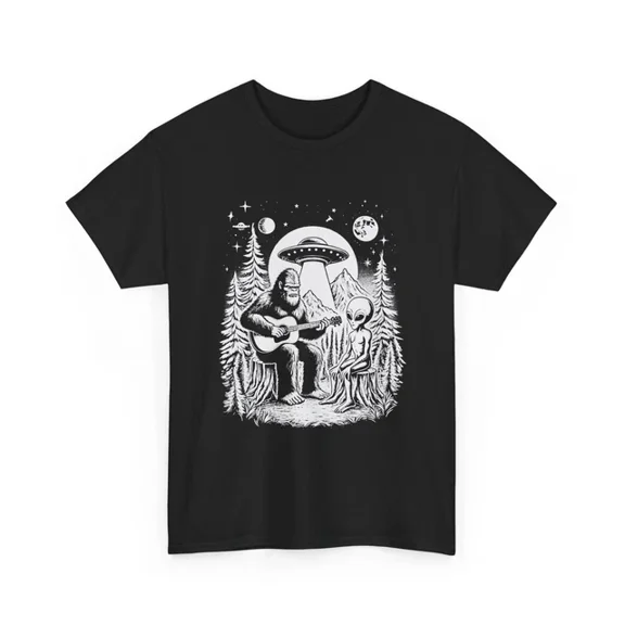 Hot Trending T-Shirt With Sci-Fi World T-Shirt S-5Xl | Ufo Alien Graphic Tee | Bigfoot & Alien Shirt