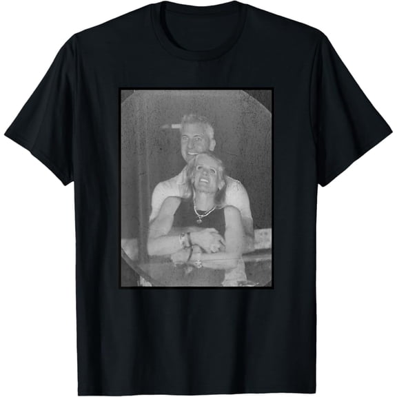 Hot Trending Tee With Andy Byron Trending Cheating Scandal Men Women T-Shirt