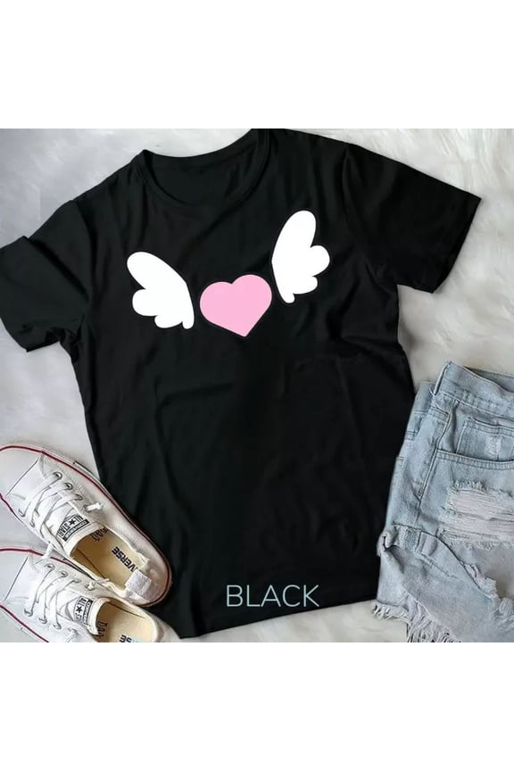 Hot Trending Tee With Pastel Goth Shirts For Women, Cute Heart - Unisex Form T-Shirt