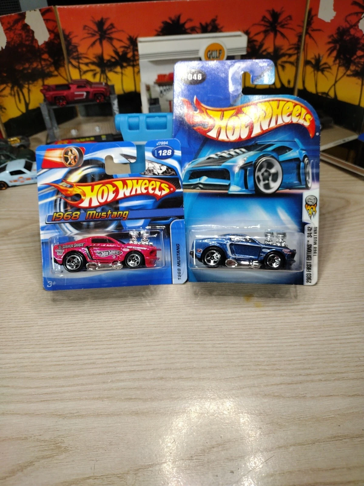 Hot Wheels 1968 Mustang 2 Car Lot Malaysia 1:64 Blue/Pink