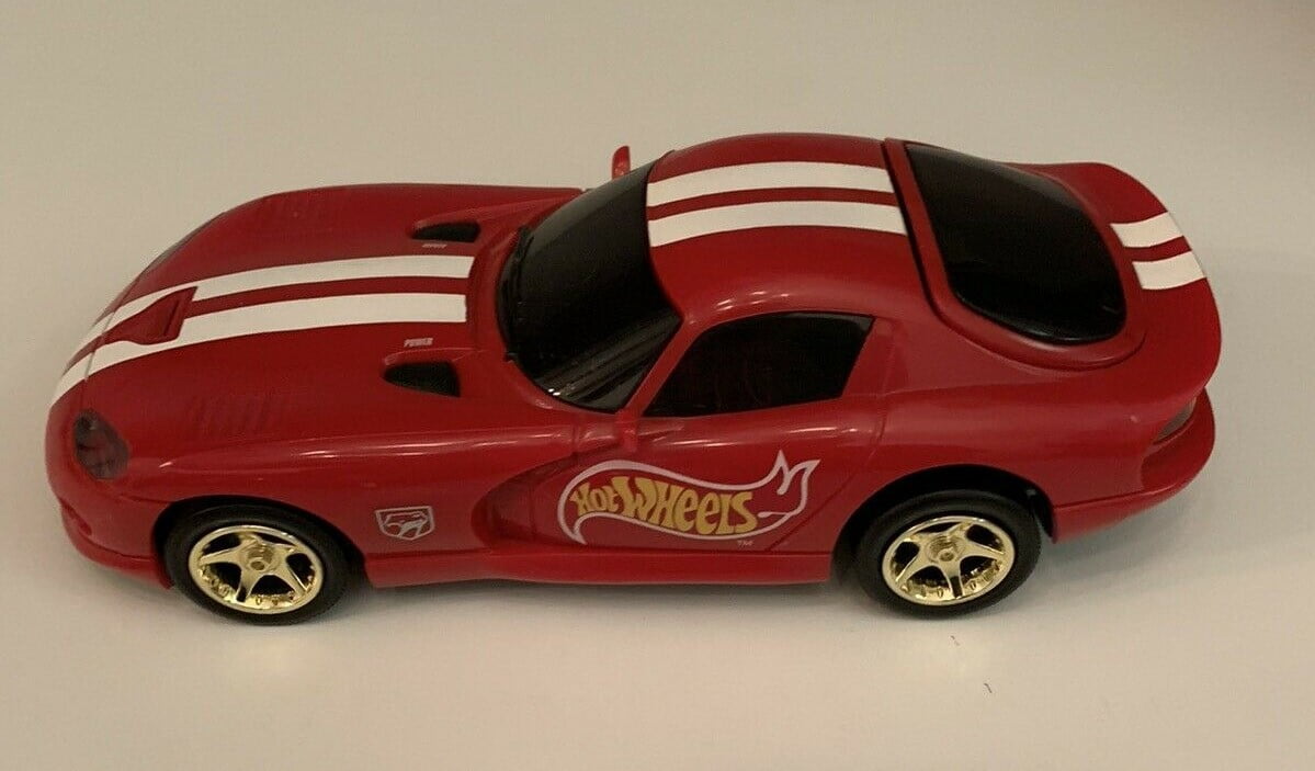 Hot Wheels 2002 Dodge Viper GTS Red Rev N Roll Room Alarm Car 1:18 Scale Toy