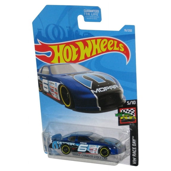 Hot Wheels (2017) Dodge Charger Stock HW Race Day 5/10 Toy Car 76/250