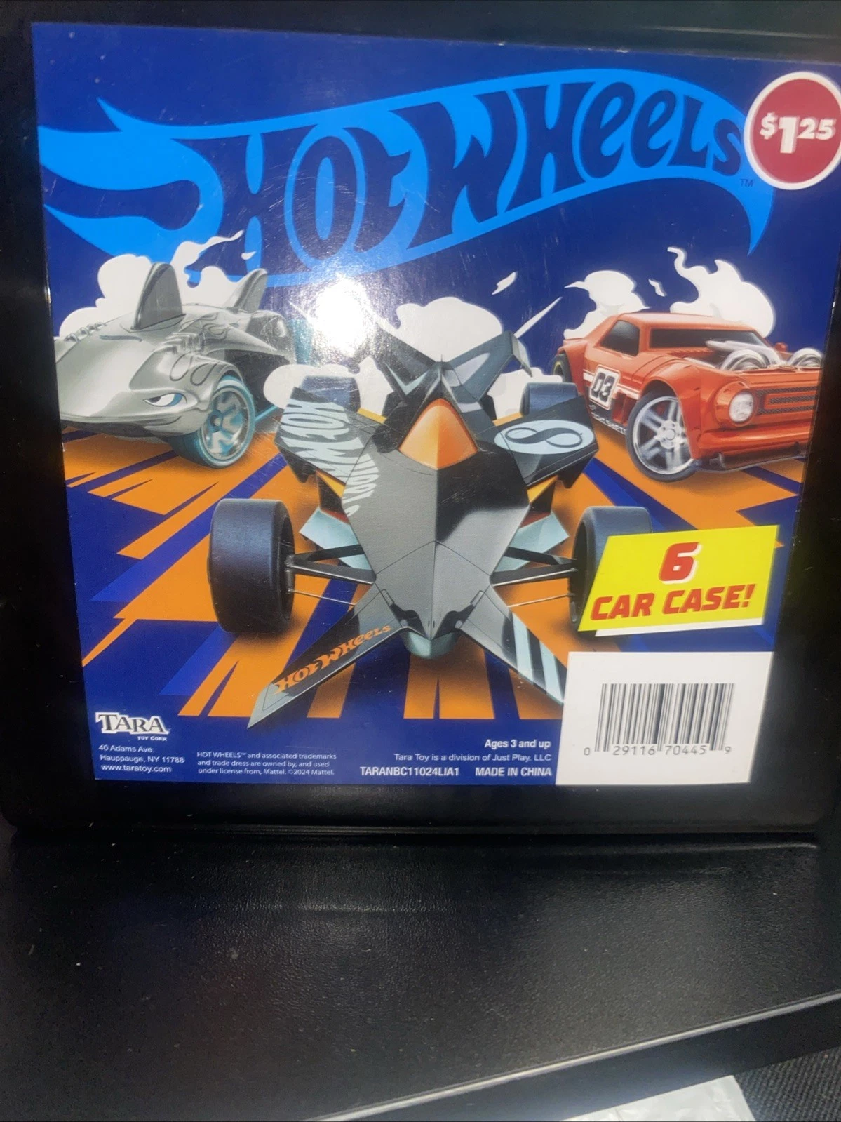 Hot Wheels 6 Car Travel Storage Case (Lot of 1 Plus 6 Cars). Random Case/Cars.