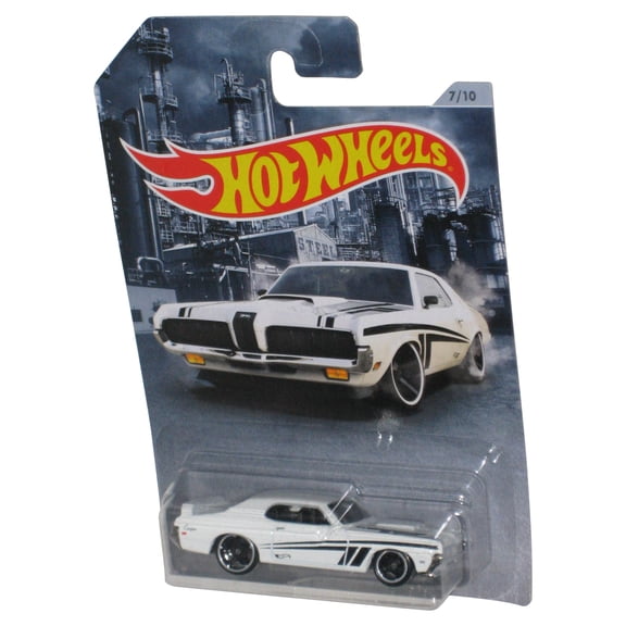 Hot Wheels American Steel Muscle (2018) White '69 Mercury Cougar Car 7/10 - (Cracked Plastic)