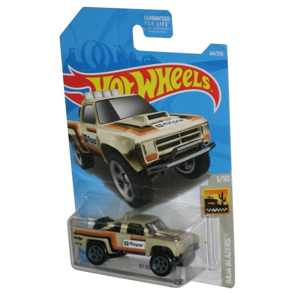 Hot Wheels Baja Blazers 1/10 (2017) Tan '87 Dodge D100 Toy Truck 64/250