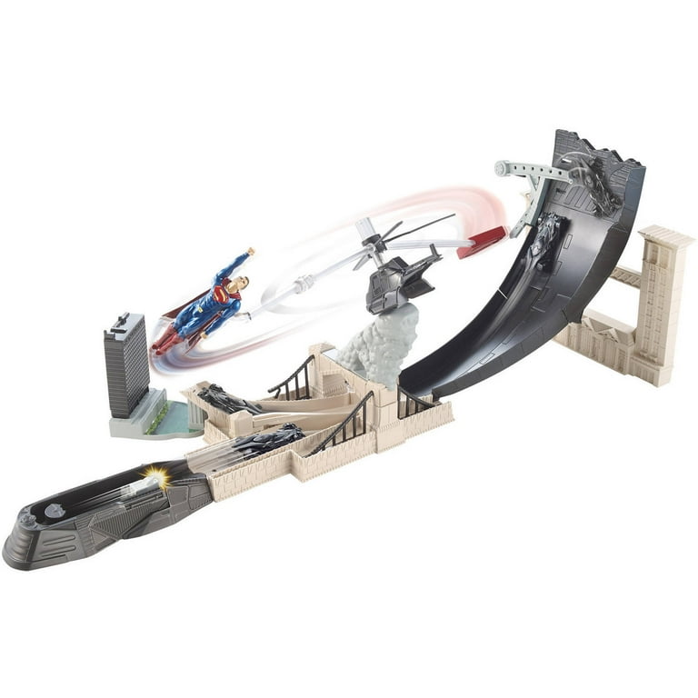 Hot Wheels BATMOBILE 3個セット Amazon.com: Hot Wheels Batman Batmobile Set of 3 Diecast