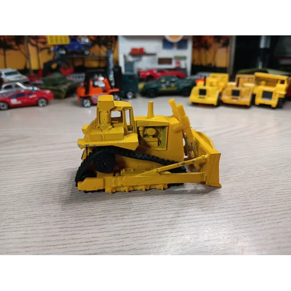 Hot Wheels Cat Bulldozer Rubber Tracks And Metal Pistons Scoop Hong Kong Yellow