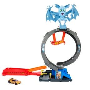 Hot Wheels City Bat Loop Attack Playset with 1:64 Scale Toy Car Inspired by Netflixs Lets Race