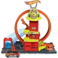 Hot Wheels City Super Loop Fire Station Playset & 1 Toy Firetruck in 1