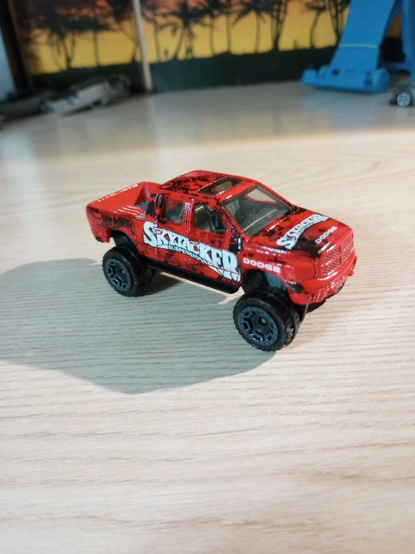 Hot Wheels Dodge Ram 1500 SkyJacker 1:64 Die Cast Malaysia Red 1985 Honda CR-X 1:64 Carded