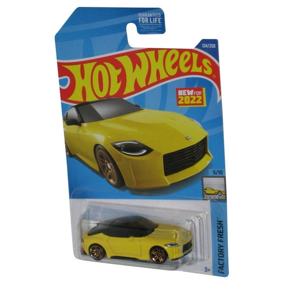 Hot Wheels Factory Fresh 5/10 (2022) Yellow Nissan Z Proto Toy Car 124/250