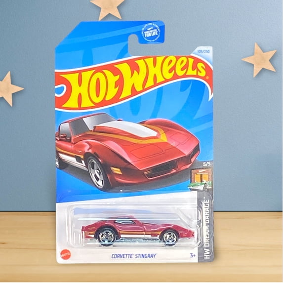 Hot Wheels Corvette Stingray – HW Dream Garage 5/5 – Rode Short Card – Schaal 1:64 – Mattel 2024