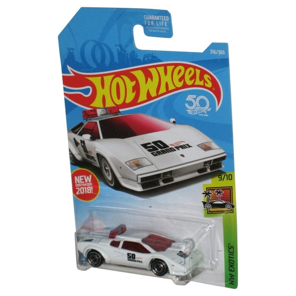 Hot Wheels HW Exotics 9/10 (2018) White Lamborghini Countach Pace Car 316/365