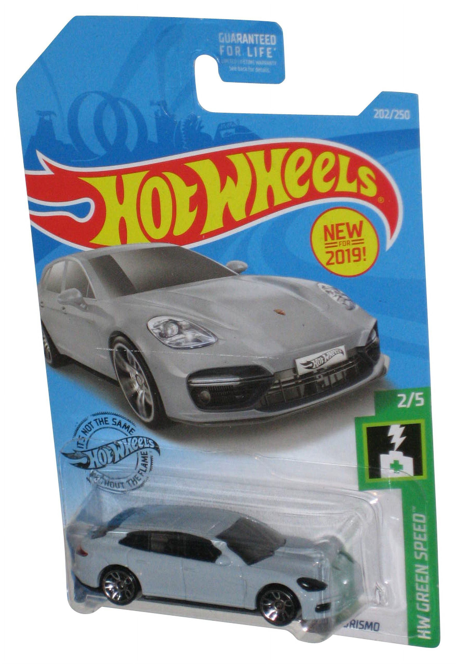 Hot wheels porsche panamera 2019 clearance