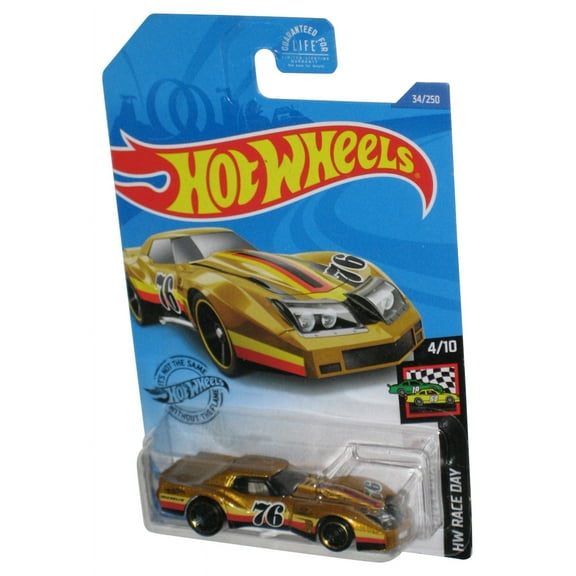 Hot Wheels HW Race Day 4/10 (2017) Gold '76 Greenwood Corvette Toy Car 34/250 - (Cracked Plastic)