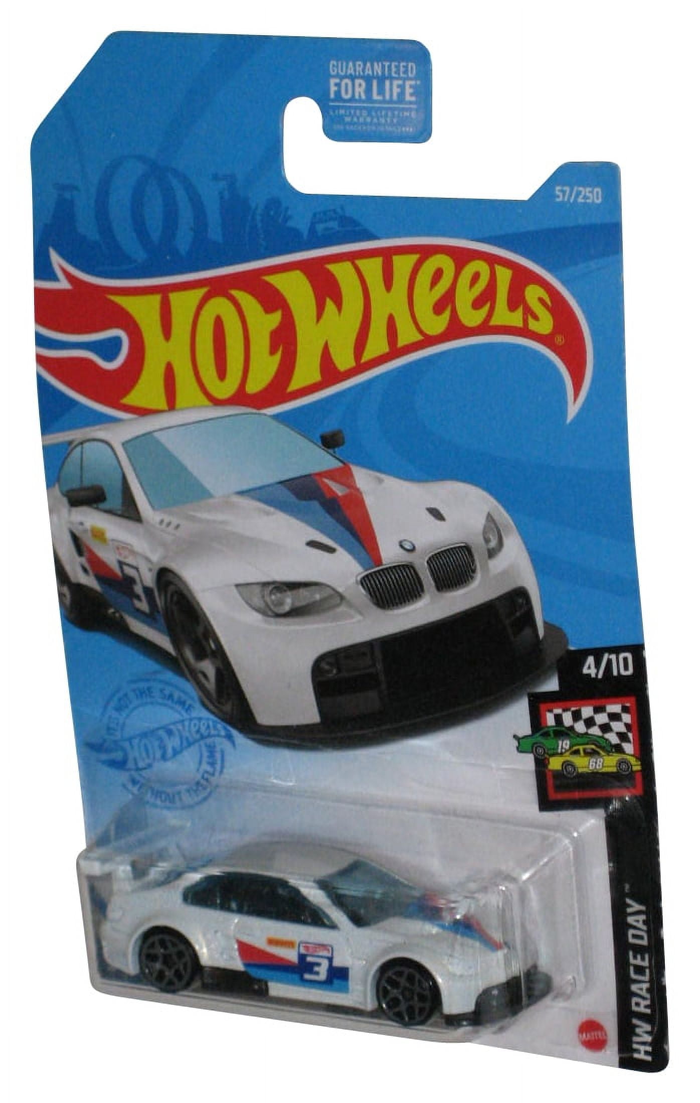 Hot Wheels HW Race Day 4/10 (2020) White BMW M3 GT2 Die-Cast Toy Car 57/250