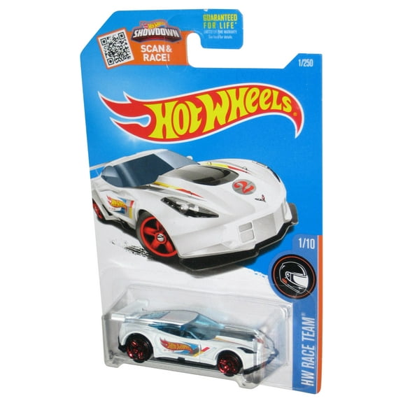 Hot Wheels HW Race Team 1/10 (2015) White Corvette C7.R Toy Car 1/250