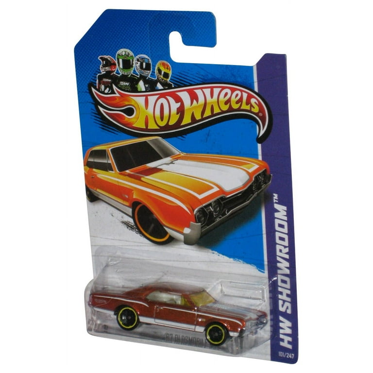 ミニカー Hot Wheels Oldsmobile 442 Amazon.com: Hot Wheels '67 Oldsmobile 442, [Blue] 231/250