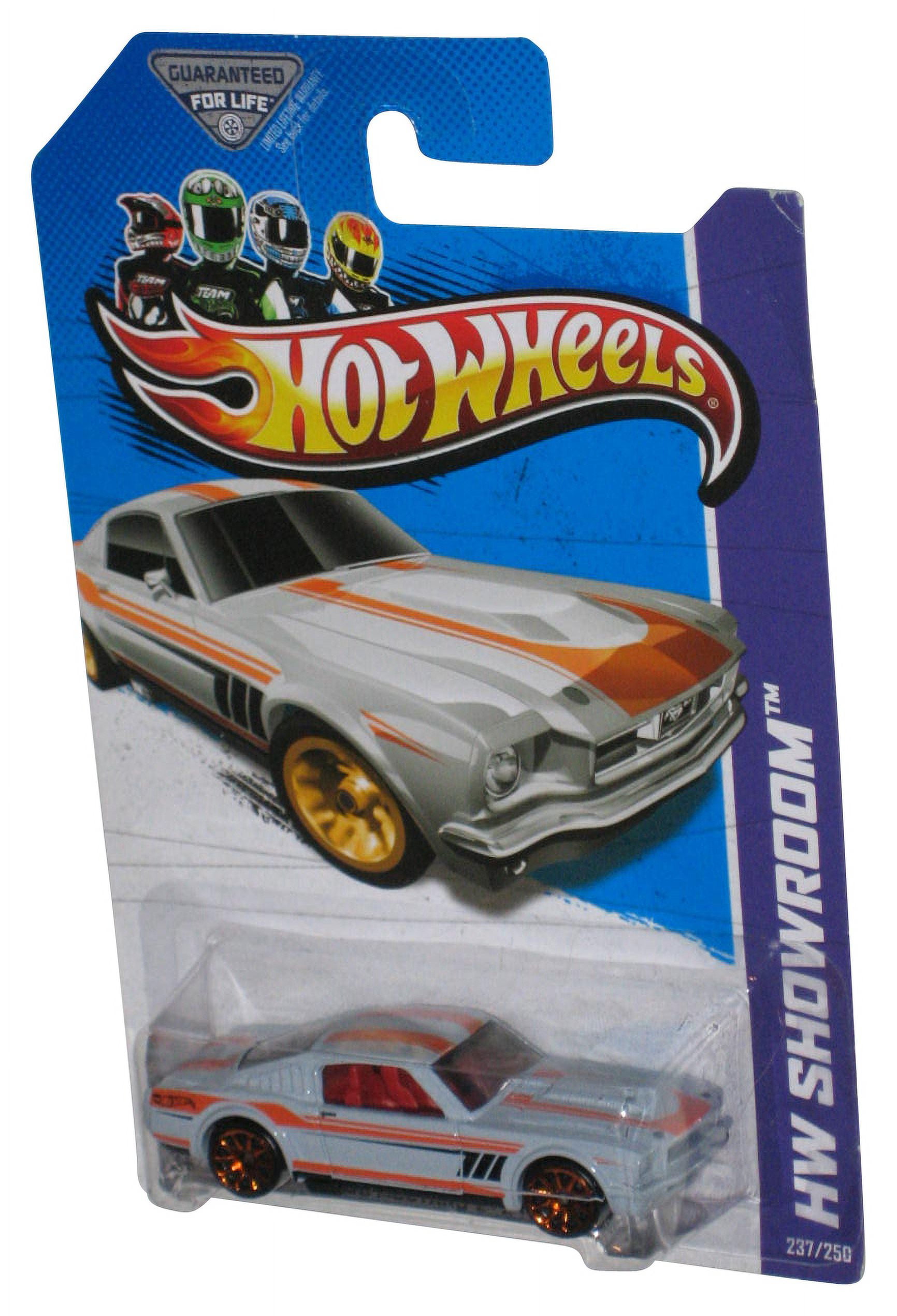 X専用　HW ホットウィール Mustang 2 台 2022 Hot Wheels Red Edition #11/12 '65 Mustang 2+2 Fastback