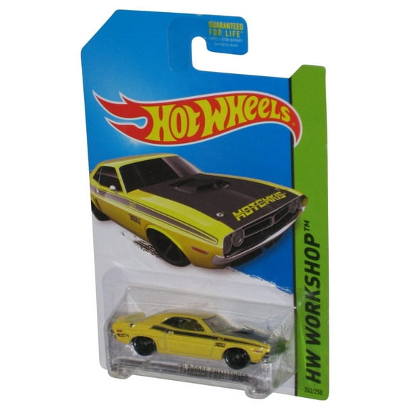 Hot Wheels HW Workshop (2013) Yellow '71 Dodge Challenger Car 242/250