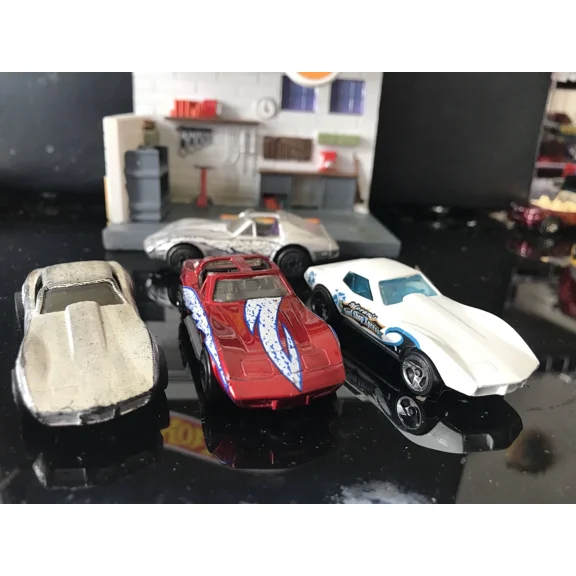 Hot Wheels, Matchbox, Corvette 4 Car Lot