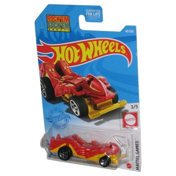 Hot Wheels Mattel Games 3/5 (2020) Red Zombot Rock'Em Sock'Em Robots Car 46/250