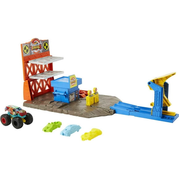 Hot Wheels Monster Trucks Blast Station Playset with 1 Toy Demo Derby & 3 Crushable Cars