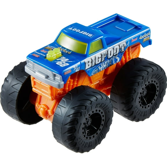 Hot Wheels Monster Trucks Roarin Wreckers Trucks, With Lights & Sounds