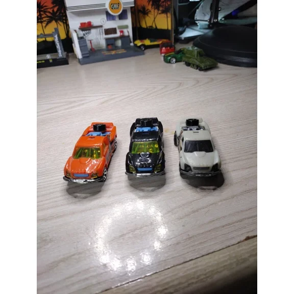 Hot Wheels Off Track 3 Car Lot 1:64 Die Cast Malaysia / Thailand Multi Colors