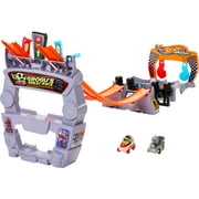 Hot Wheels RacerVerse Star Wars Track Set with 2 Racers Inspired by Star Wars: Grogu & the Mandalorian