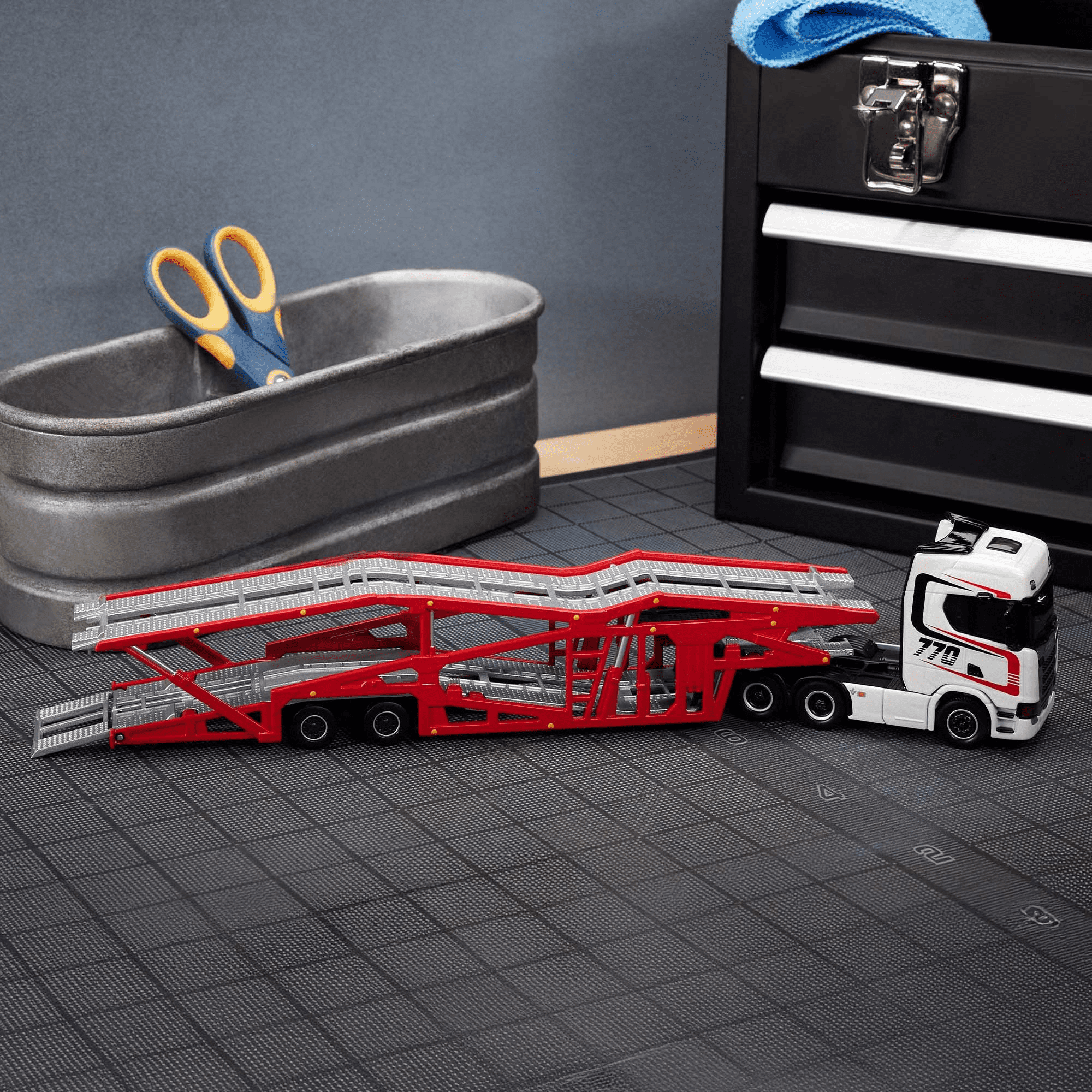 Hot Wheels Scania 770 S Elite 64 Collectors Car Hauler - Walmart.com