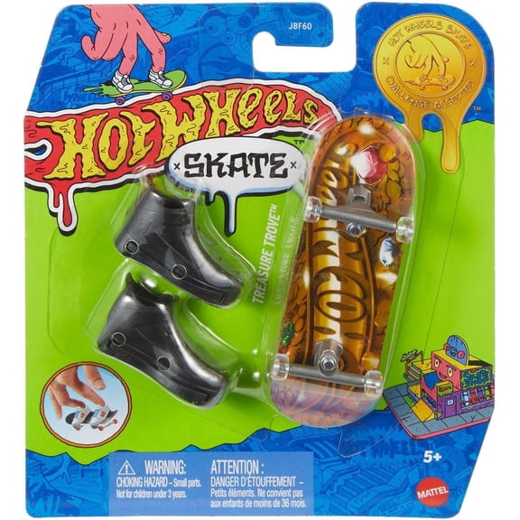 Hot Wheels Skate Fingerboard with Ramps, Treasure Trove Gold Design, Challenge Accepted, Ages 5+