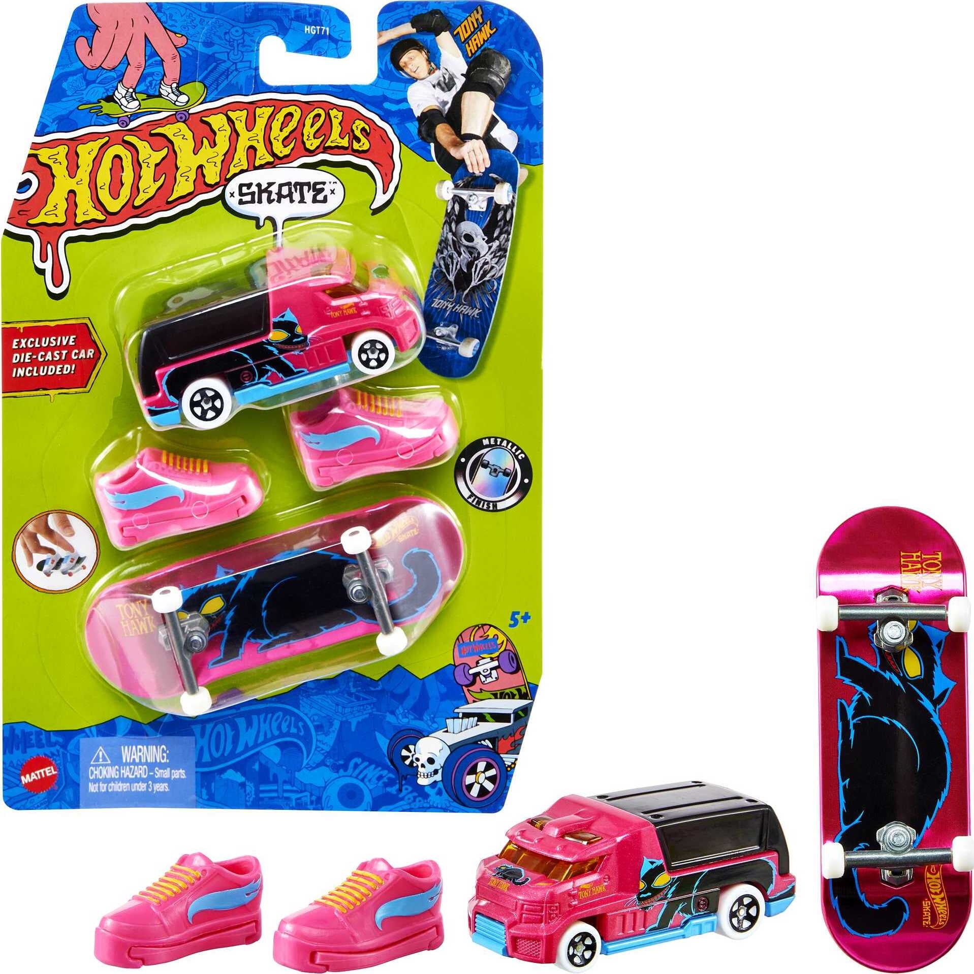 Hot Wheels Skate Tony Hawk Collector Set, Fingerboard, Pair of Skate Shoes  & Car (Styles May Vary)