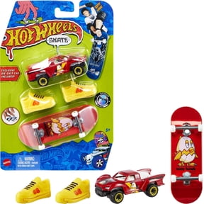 Hot Wheels Skate Tony Hawk Collector Set, Fingerboard, Pair of Skate Shoes & Car (Styles May Vary)