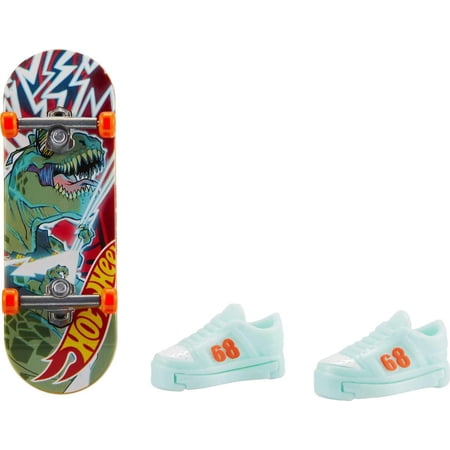 Hot Wheels Skate Tony Hawk Fingerboard & Skate Shoes, Toy for Kids (Styles May Vary)