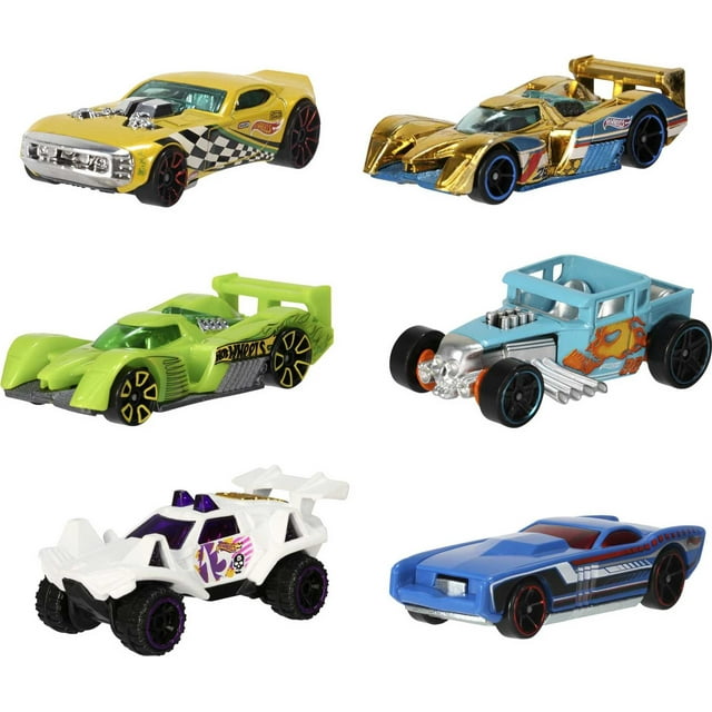 Hot Wheels Super Rigs, Toy Transporter Truck & Toy Car in 1:64 Scale (Styles May Vary)
