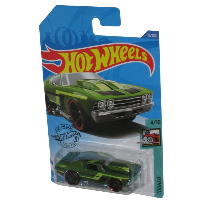 Hot Wheels Tooned 4/10 (2018) Green '69 Chevelle Toy Car 15/250